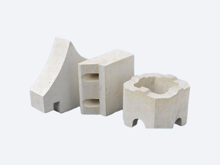 Rongsheng Refractory Specializes in The Production of Corundum Bricks For Ceramic Kilns.